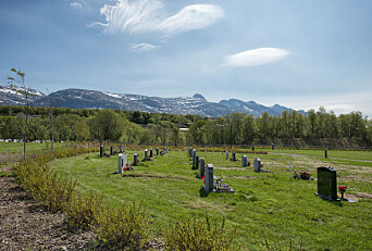 Sandnes kirkegård i Alstahaug