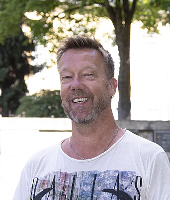<span class=" italic" data-lab-italic_desktop="italic"><span class=" font-weight-bold" data-lab-font_weight_desktop="font-weight-bold">Stig Indregård, driftsleder i avdeling Drammen med kontorplass på Bragernes kirkegård.</span></span> <span class=" italic" data-lab-italic_desktop="italic"><span class=" font-weight-bold" data-lab-font_weight_desktop="font-weight-bold">Stig Indregård, driftsleder i avdeling Drammen med kontorplass på Bragernes kirkegård.</span></span>