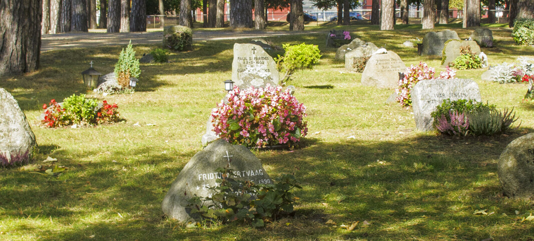 Avgift for feste av grav, regnes som en forskrift etter forvaltningsloven. Avgift for feste av grav, regnes som en forskrift etter forvaltningsloven.