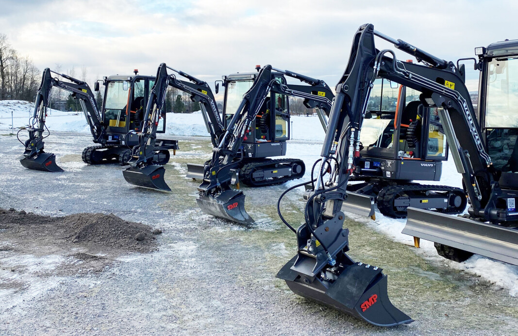 Gravferdsetaten i Oslo har anskaffet fem elektriske gravemaskiner til bruk på Oslos gravplasser. Gravferdsetaten i Oslo har anskaffet fem elektriske gravemaskiner til bruk på Oslos gravplasser.
