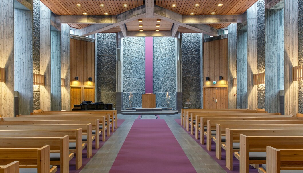 Interiør fra Møllendal store kapell i Bergen.