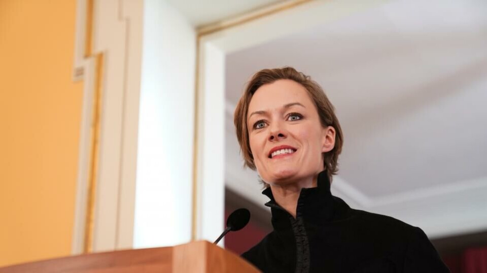 Kultur- og likestillingsminister Anette Trettebergstuen åpner døren for 'enkelte fagmedier' i innovasjonsstøtteordningen. Foto: Torstein Bøe, NTB