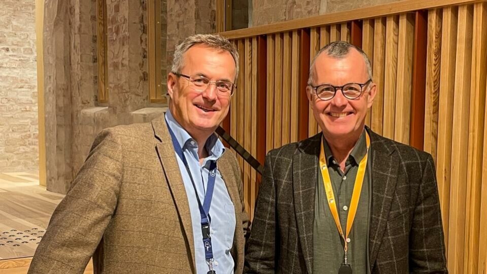 Fagpressen og Helthjem, her ved Per Brikt Olsen og Per Iversen, ser frem til at det nye kundesenteret kommer i gang. (Foto: Camilla Briså).
