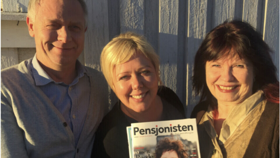 Salgsfabrikkens Frode Frantzen, Vibeke Karlsen og Britt Fossum selger annonser til nye rekorder i magasinet Pensjonisten. (Foto: Øyvind Hammer).