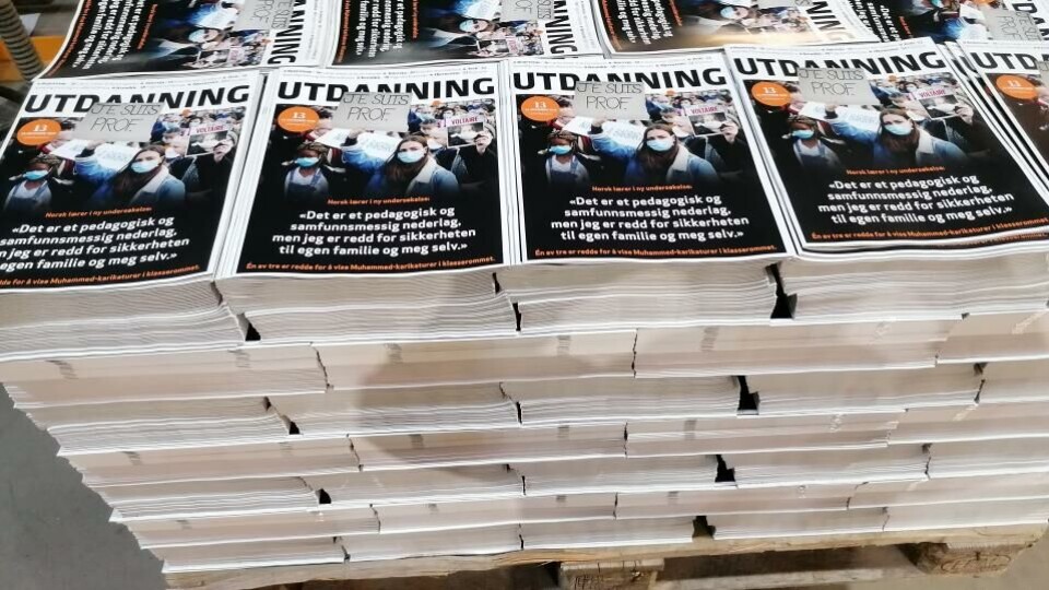 Bladet Utdanning har et opplag på 120 000 eksemplarer og kommer ut 14 ganger i året. Fra nyåret skal det trykkes i Norge hos Ålgård Offset utenfor Stavanger og ferdiggjøres hos Lundeby. Foto: Lundeby.