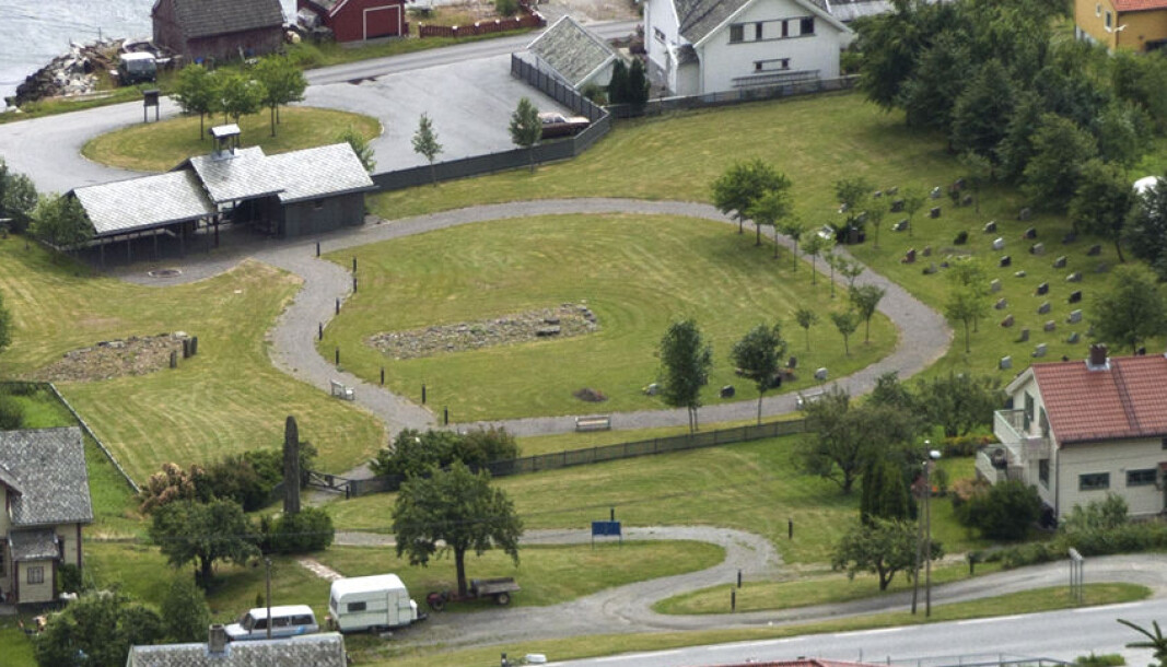 Husabø gravplass i Sogndal kommune. Husabø gravplass i Sogndal kommune.